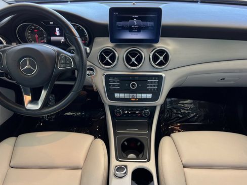 Certified 2019 Mercedes-Benz GLA 250 image 3