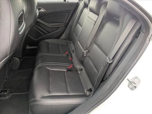 Used 2019 Mercedes-Benz CLA 250 image 19