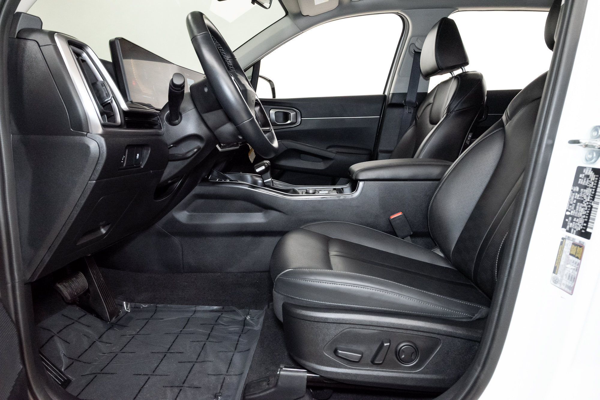 Certified 2026 Kia Sorento S AWD/4WD image 12