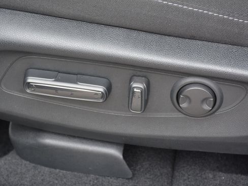 Used 2026 Honda CR-V EX image 8