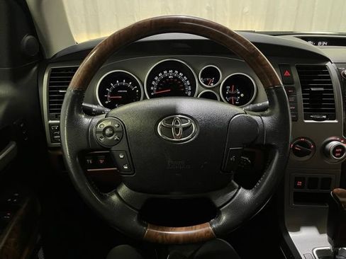 Used 2013 Toyota Tundra Platinum AWD/4WD image 17