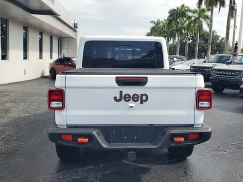Used 2023 Jeep Gladiator Mojave w/ Cold Weather Group AWD/4WD image 6