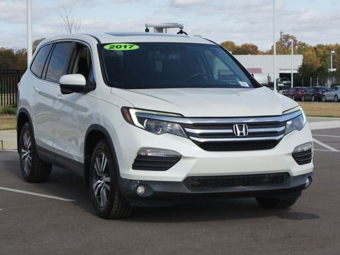 Used 2017 Honda Pilot EX-L image 2