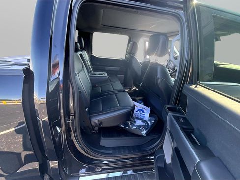 Used 2021 Ford F150 Lariat w/ Equipment Group 502A High AWD/4WD image 17