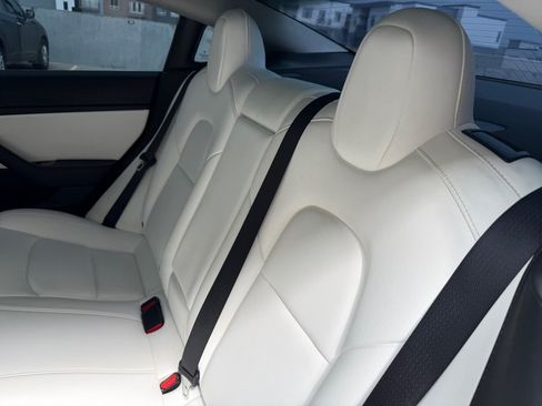 Used 2018 Tesla Model 3 AWD/4WD image 18