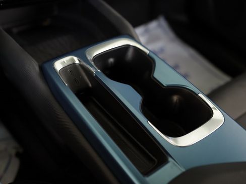 Used 2024 Chevrolet Equinox EV LT image 21