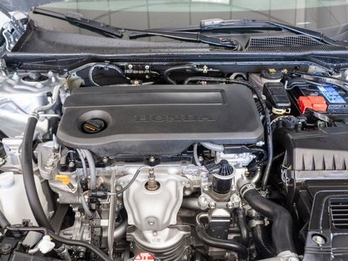 Used 2025 Honda Civic Sport image 17