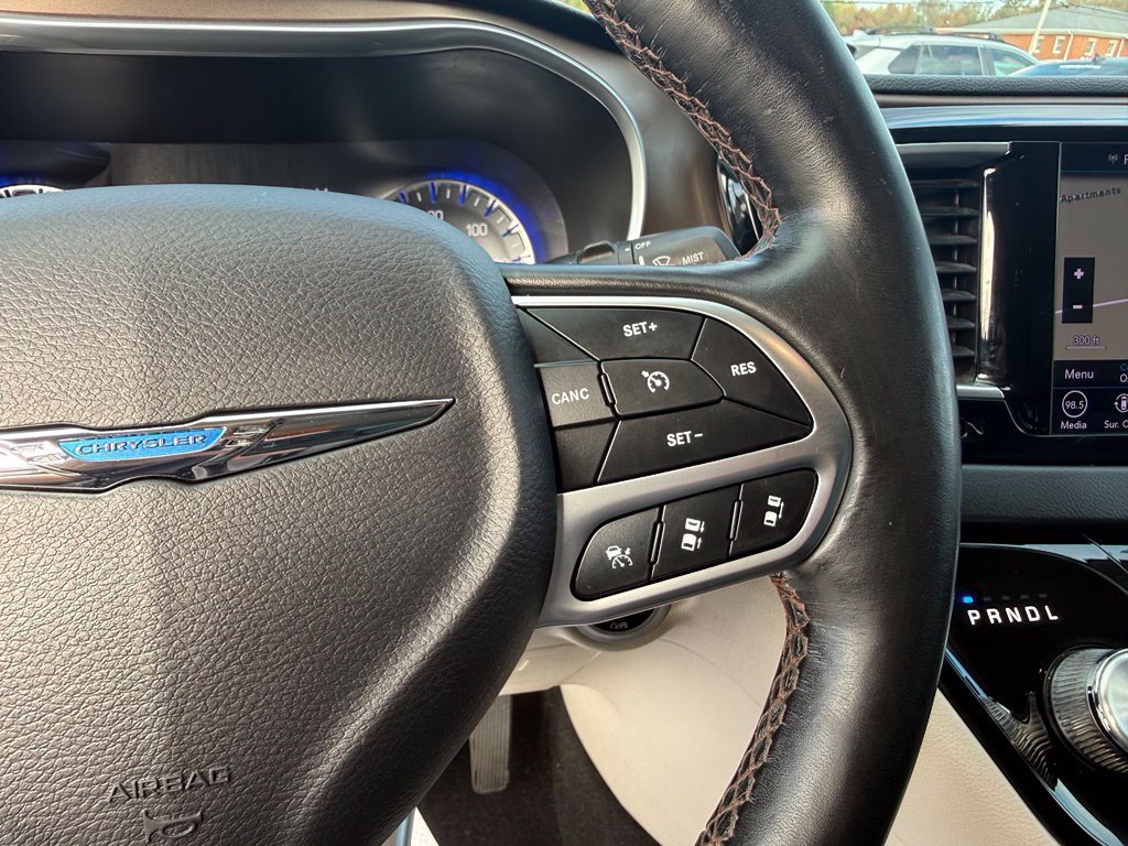 Used 2019 Chrysler Pacifica Touring-L Plus w/ Advanced Safetytec Group FWD image 33