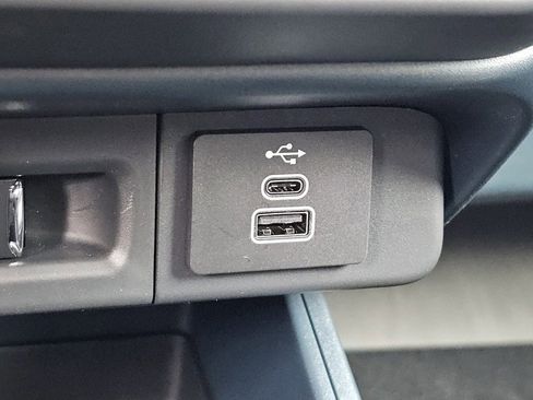 New 2025 Ford Maverick Lariat w/ Black Appearance Package image 15