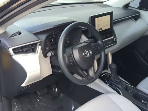 Used 2024 Toyota Corolla Cross L image 10