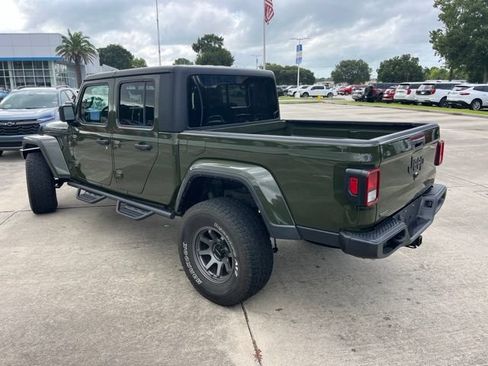 Used 2022 Jeep Gladiator Sport AWD/4WD image 6