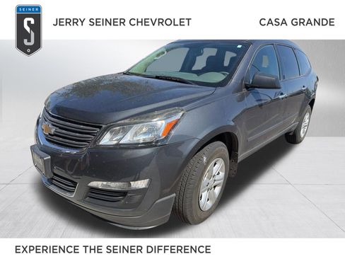 Used 2013 Chevrolet Traverse LS FWD image 1