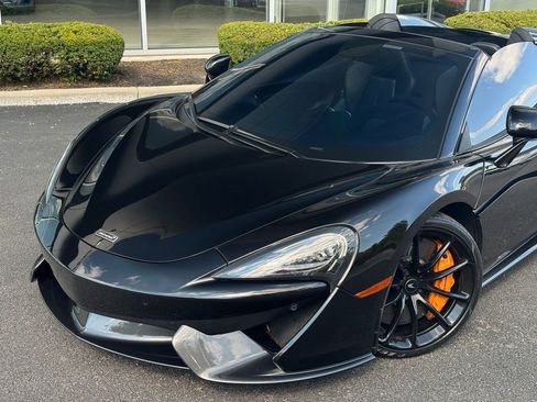 Used 2019 McLaren 570S Spider RWD image 19