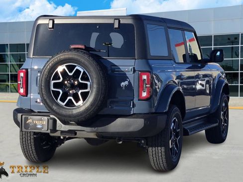 New 2025 Ford Bronco Outer Banks image 4