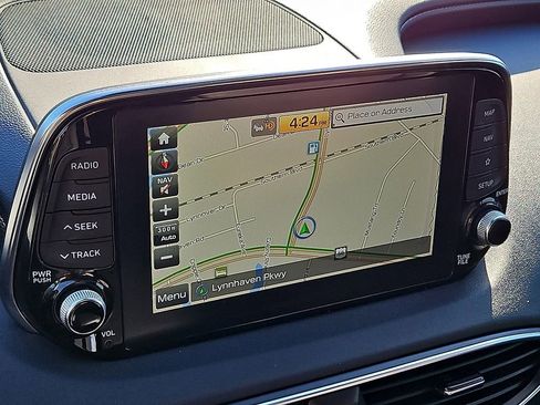 Used 2019 Hyundai Santa Fe Ultimate 4D Sport Utility image 18