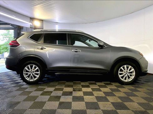 Used 2019 Nissan Rogue SV AWD/4WD image 8
