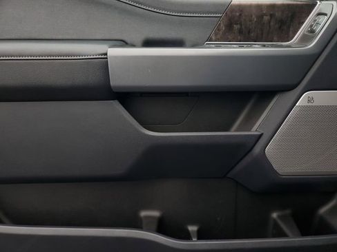 Certified 2023 Ford F450 Lariat w/ Lariat Ultimate Package image 8