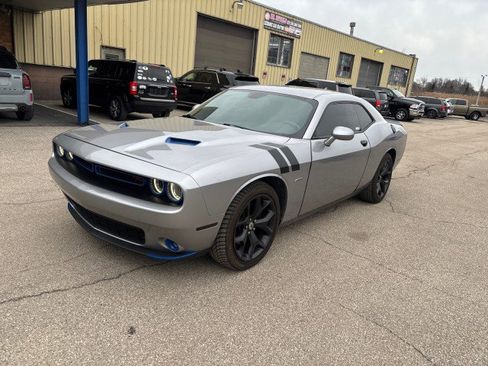 Used 2018 Dodge Challenger R/T Plus image 1