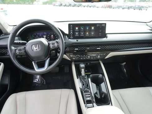 Used 2023 Honda Accord Touring image 20