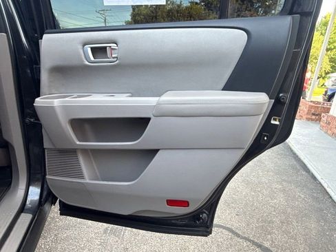 Used 2015 Honda Pilot EX image 17