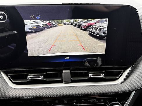 New 2026 Chevrolet Equinox LT FWD image 18