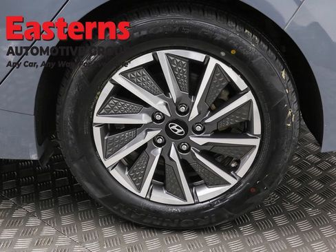 Used 2020 Hyundai Ioniq Limited image 36