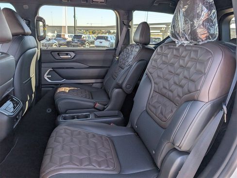 New 2026 Nissan Armada Platinum image 21