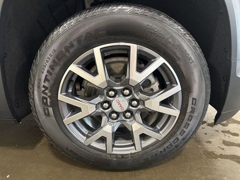 Used 2023 GMC Acadia SLT w/ Preferred Package FWD image 39
