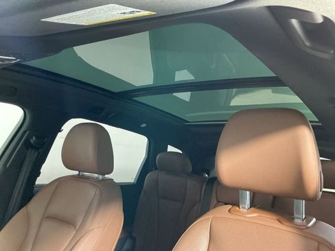 Used 2020 Audi Q7 3.0T Prestige w/ Prestige Package image 23