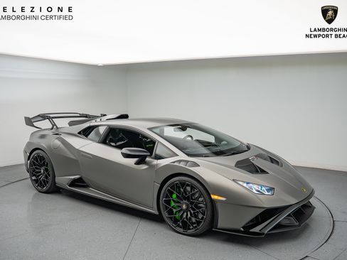 Used 2023 Lamborghini Huracan STO RWD image 41