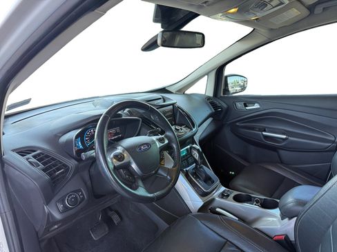 Used 2016 Ford C-MAX Energi SEL w/ Equipment Group 302A FWD image 9