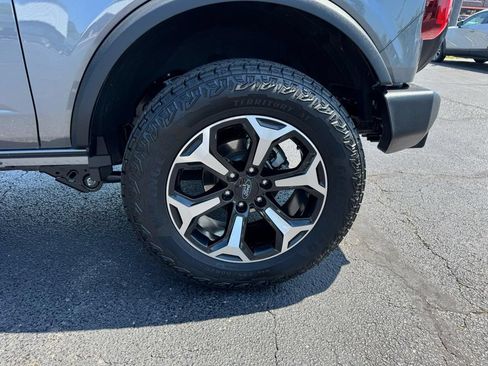 Used 2025 Ford Bronco 2-Door AWD/4WD image 9