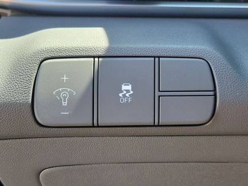 New 2026 Hyundai Elantra SEL Sport FWD image 21