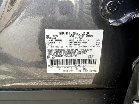 Used 2021 Ford Explorer XLT image 17