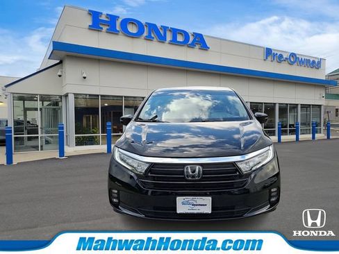 Used 2023 Honda Odyssey EX-L image 2