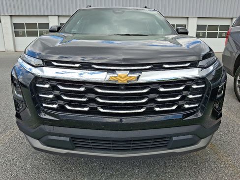 Used 2025 Chevrolet Equinox LT w/ Convenience Package II FWD image 2