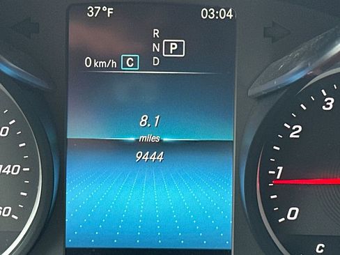 Used 2022 Mercedes-Benz GLC 300 image 4