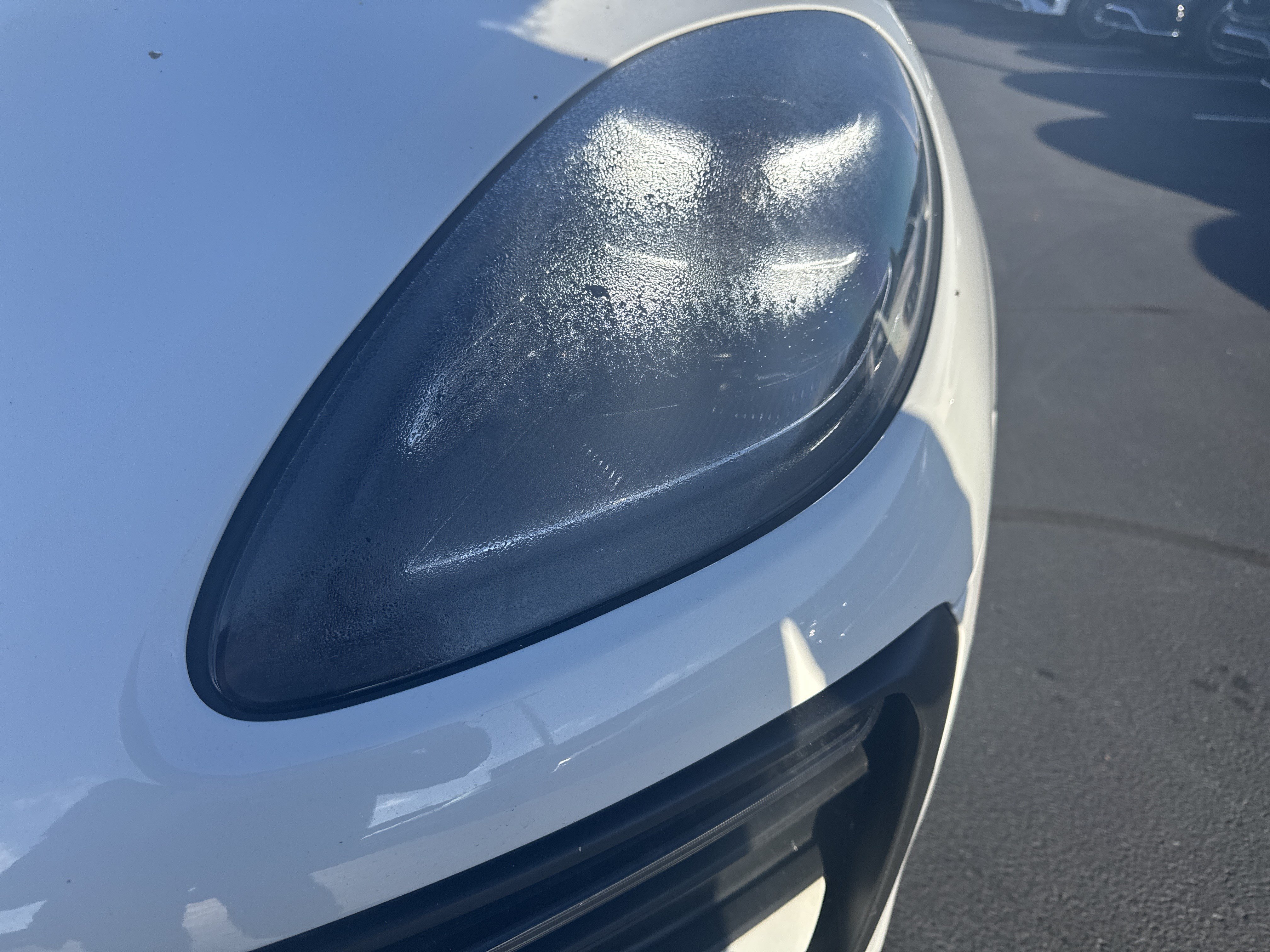 Used 2025 Porsche Macan AWD/4WD image 6