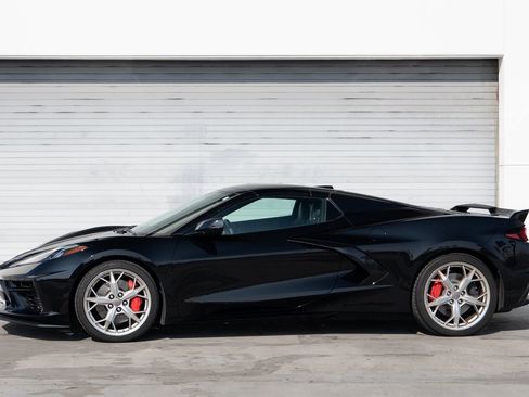 Used 2023 Chevrolet Corvette Stingray w/ Z51 Performance Package image 6