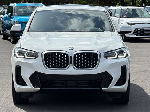 Used 2025 BMW X4 xDrive30i w/ Premium Package AWD/4WD image 9