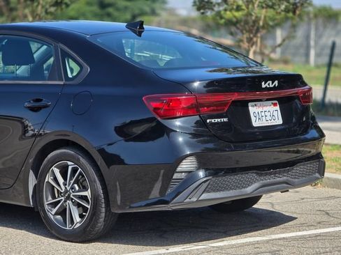 Used 2022 Kia Forte LXS FWD image 15