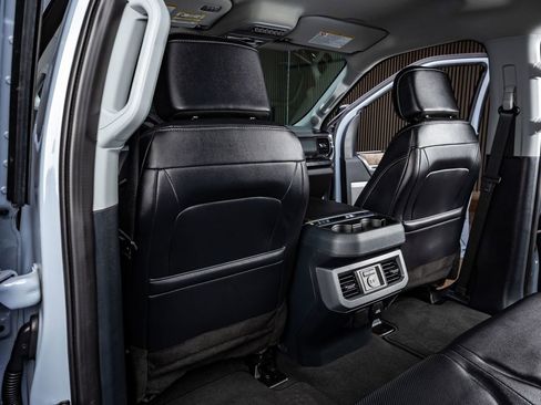 Used 2024 Ford F250 Lariat w/ Sport Appearance Package image 33