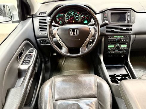 Used 2005 Honda Pilot EX-L image 2