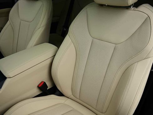 Used 2025 BMW 430i xDrive 430i xDrive w/ Premium Package image 7