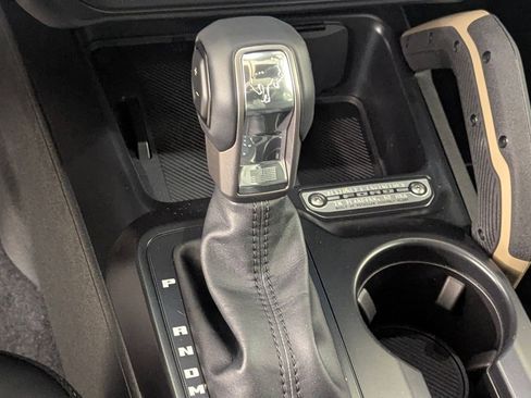 New 2025 Ford Bronco Badlands image 29