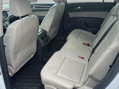 Used 2018 Volkswagen Atlas SEL AWD/4WD image 23