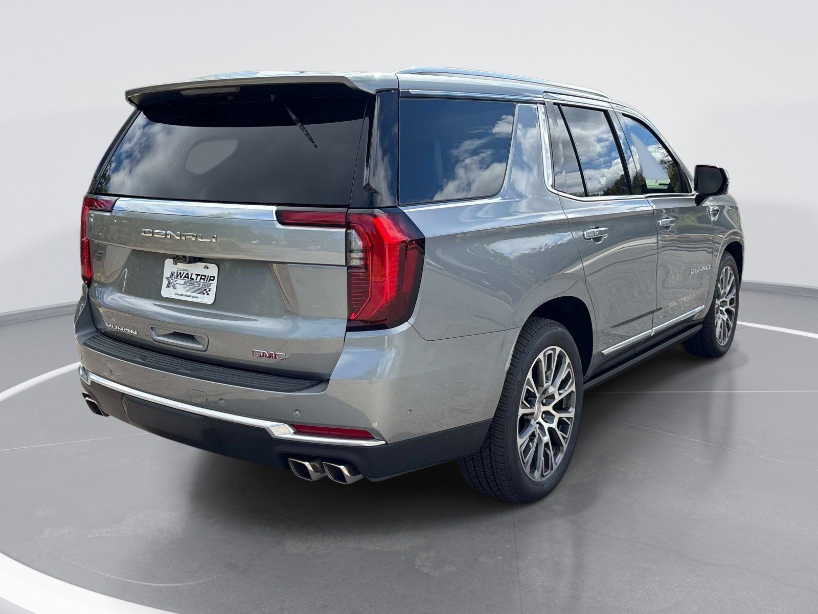 Used 2026 GMC Yukon Denali w/ Denali Reserve Package AWD/4WD image 8