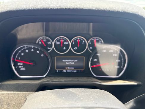 Used 2021 Chevrolet Silverado 1500 LT Trail Boss w/ Convenience Package II AWD/4WD image 6