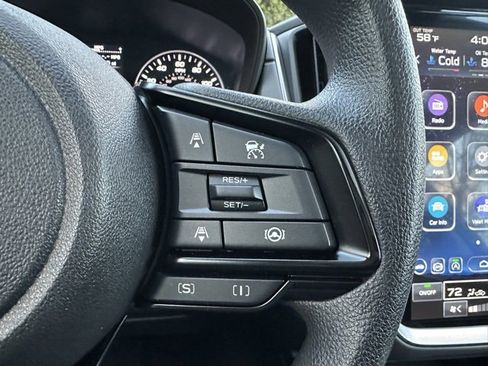 Used 2025 Subaru Crosstrek 2.0i Premium image 19