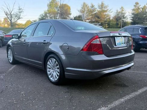 Used 2010 Ford Fusion Hybrid FWD image 5